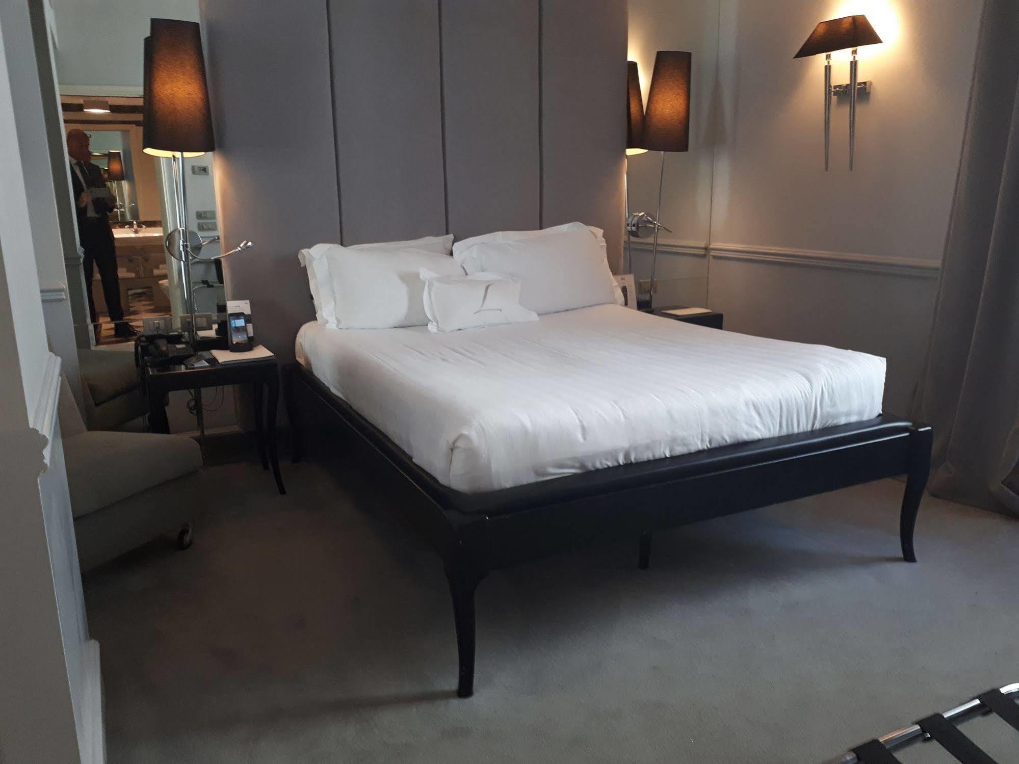 Leon's Place In Hotel Rom